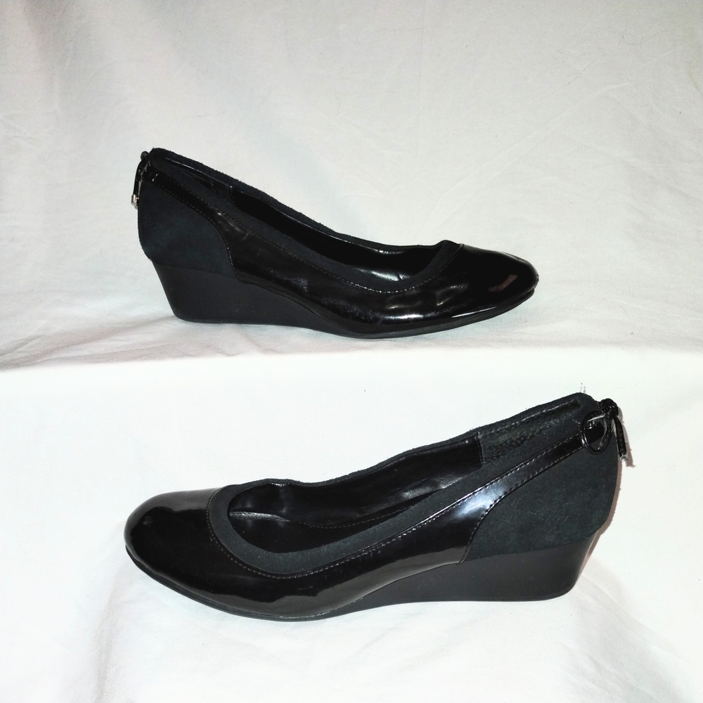 Chaps Black Patent Leather & Suede Wedge Heels Shoes Size 7 Old Money Preppy